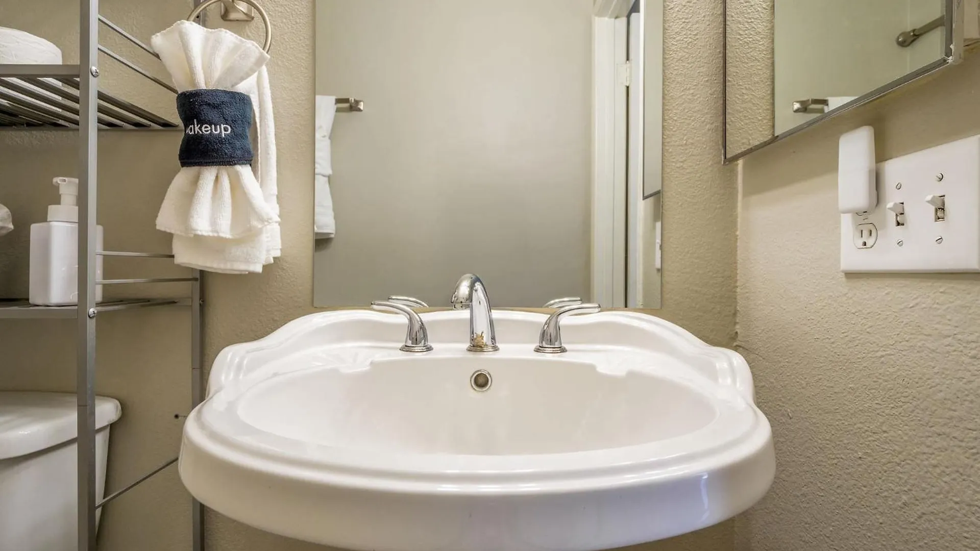 Willows Rest Retreat - Your Next AZ Stay 凤凰城 度假居